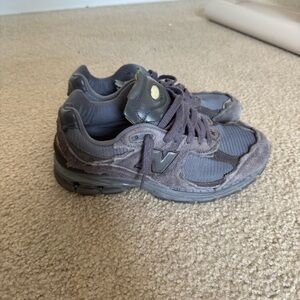 New Balance 2002r